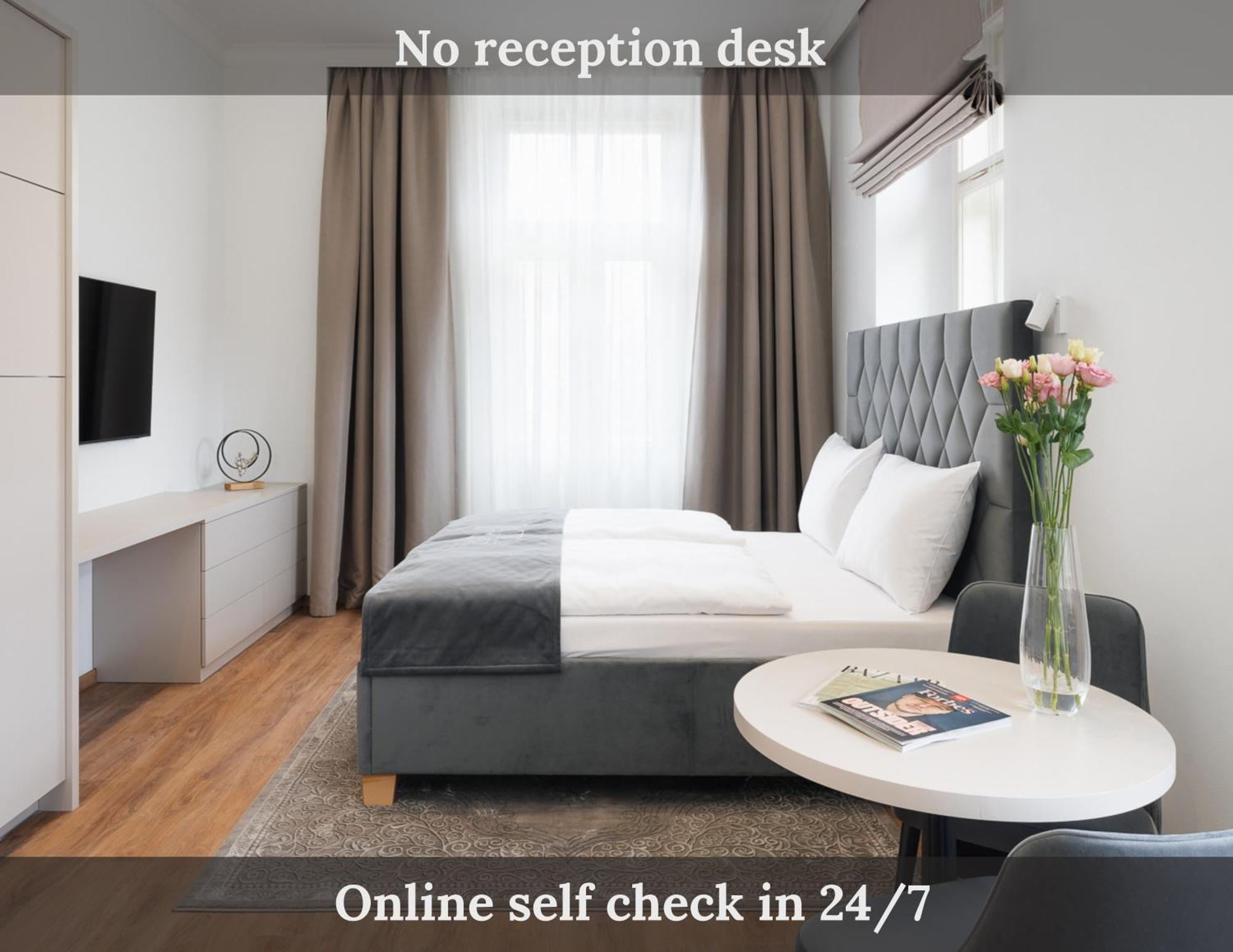 Apartamento DELUXE con balcón y vistas a la plaza
